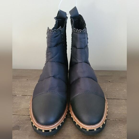 Free People Atlas Puffer Chelsea Ankle Boots NEW 7.5 - Picture 4 of 9